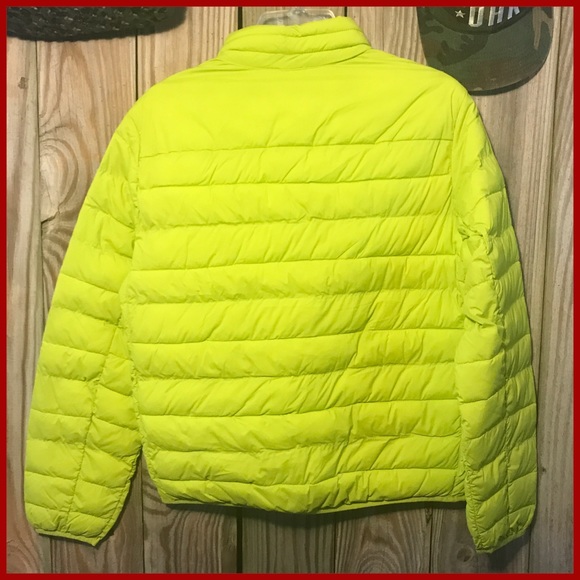 New Men’s Small Everyday Gap Light Puffer last One - Picture 4 of 8